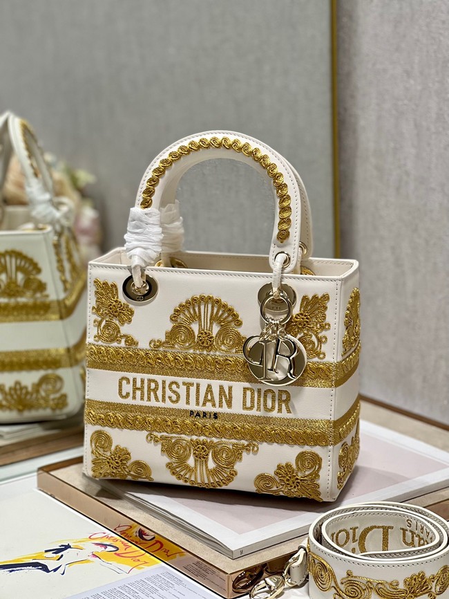 DIOR MEDIUM LADY D-LITE BAG gold and White Ornamental Cornely-Effect Embroidery M0565O