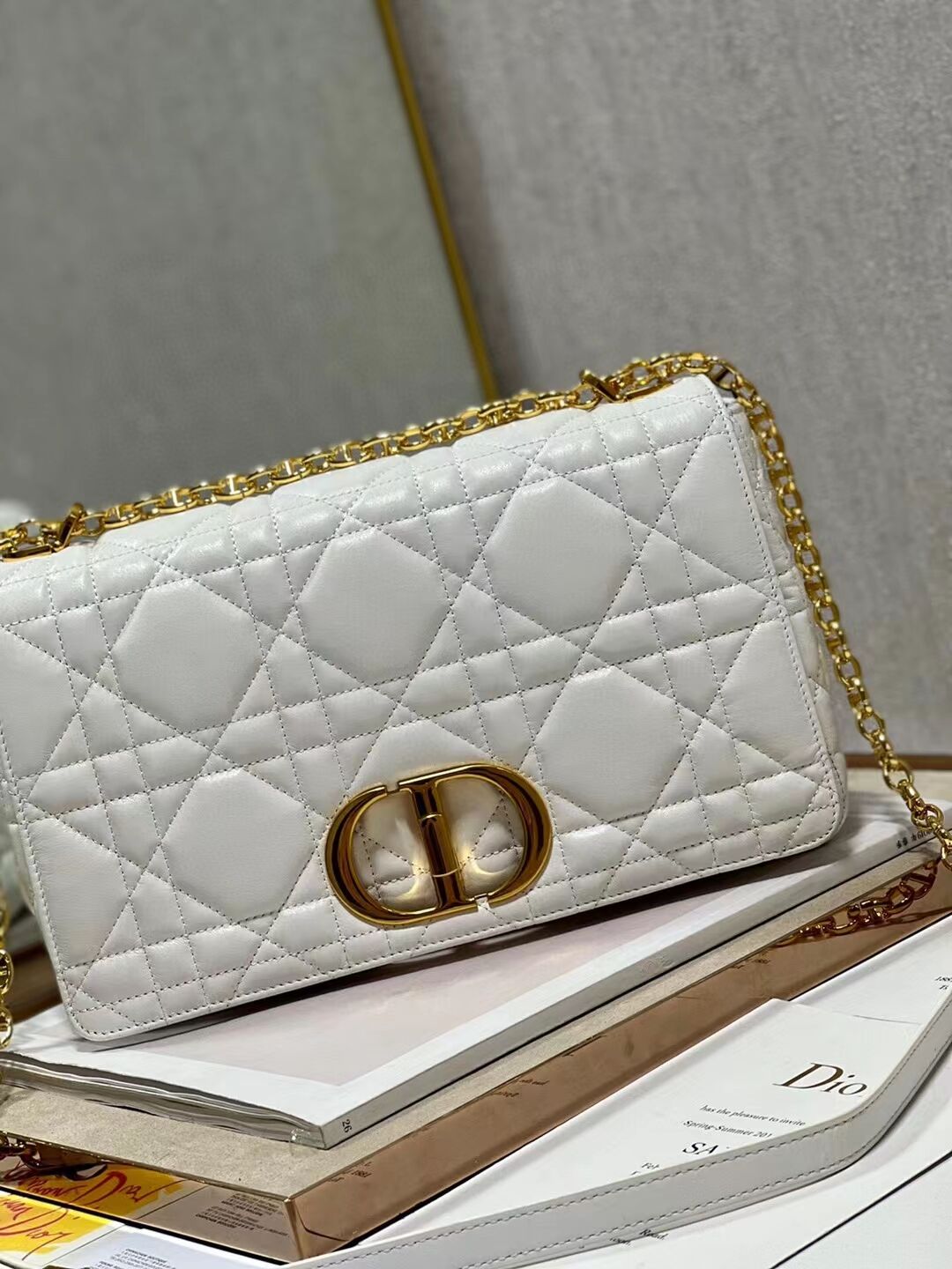 LARGE DIOR CARO BAG Supple Cannage Calfskin C3155 white&gold