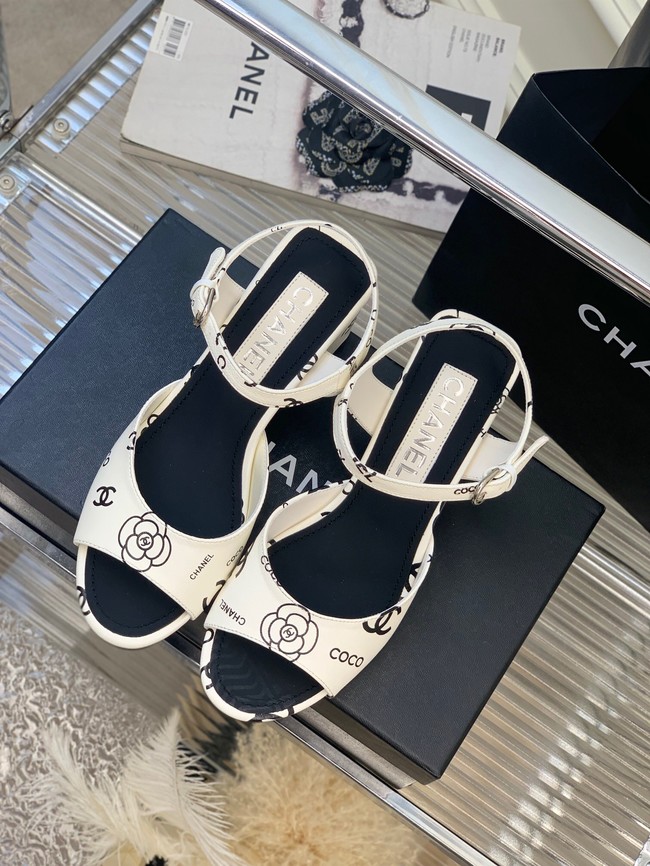 Chanel Womens sandal heel height 5CM 93296-1