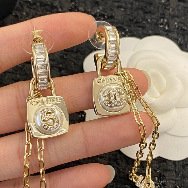 Chanel Earrings CE11696