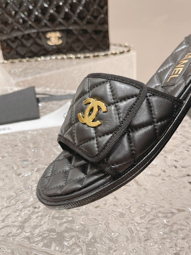 Chanel Womens slipper 93397-4