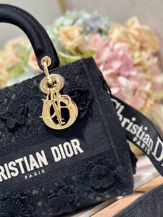 MEDIUM DIOR OR LADY D-LITE BAG M0565OIAU black