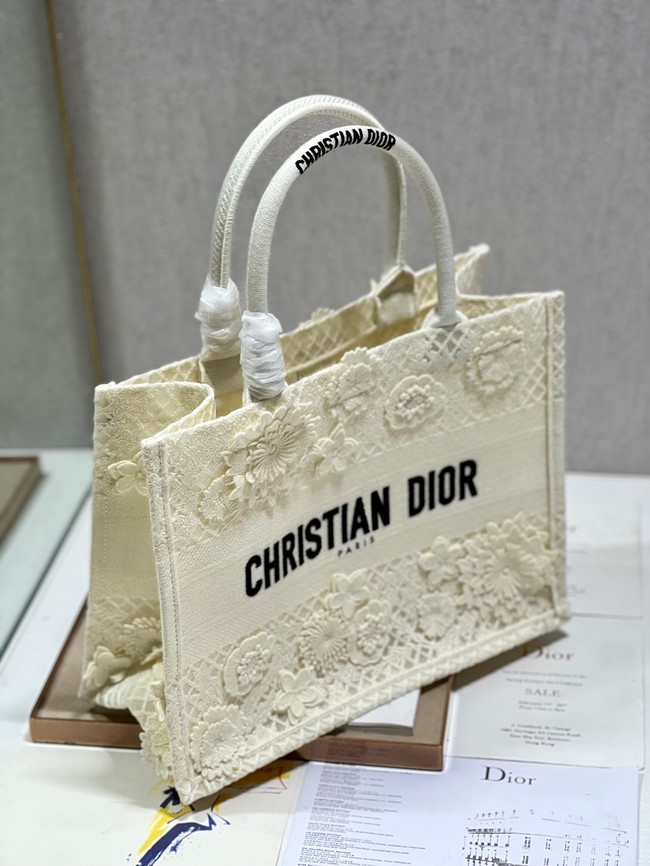 MEDIUM DIOR BOOK TOTE D-Lace Embroidery M1296ZE-2