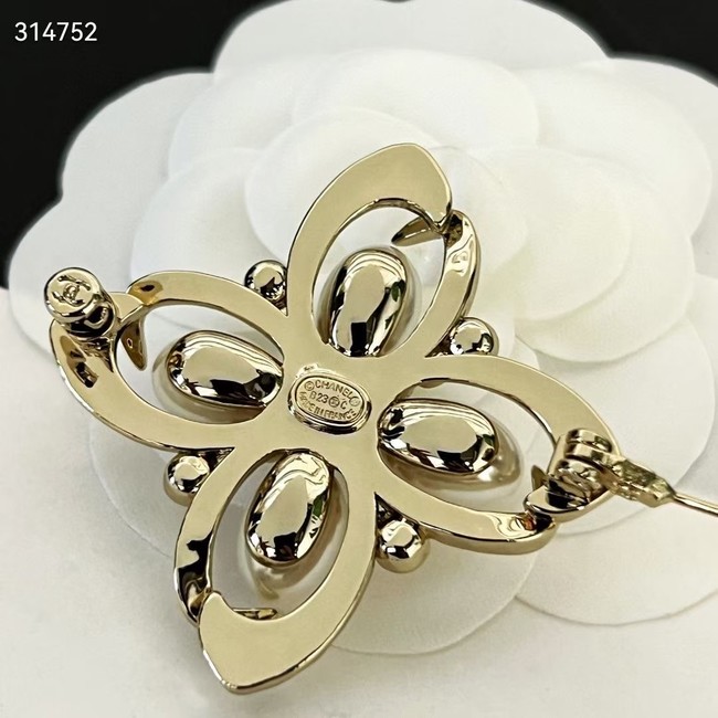 Chanel brooch CE11866