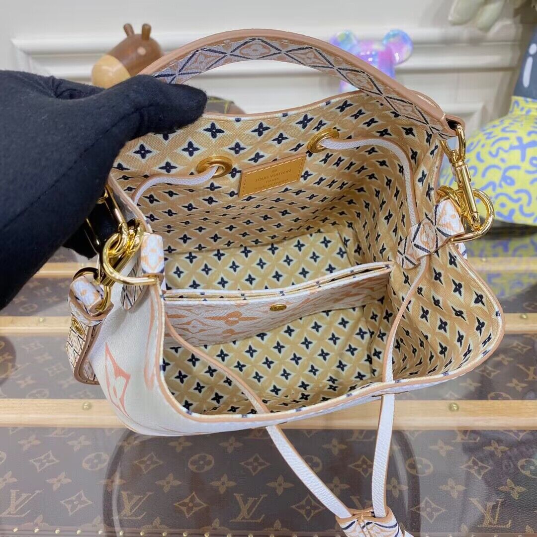 Louis Vuitton Giant Monogram Neonoe BB M22986 Gradient Print Apricot