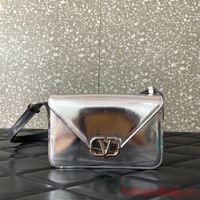 VALENTINO GARAVANI LETTER SMALL BAG 0M59 Mirror effect