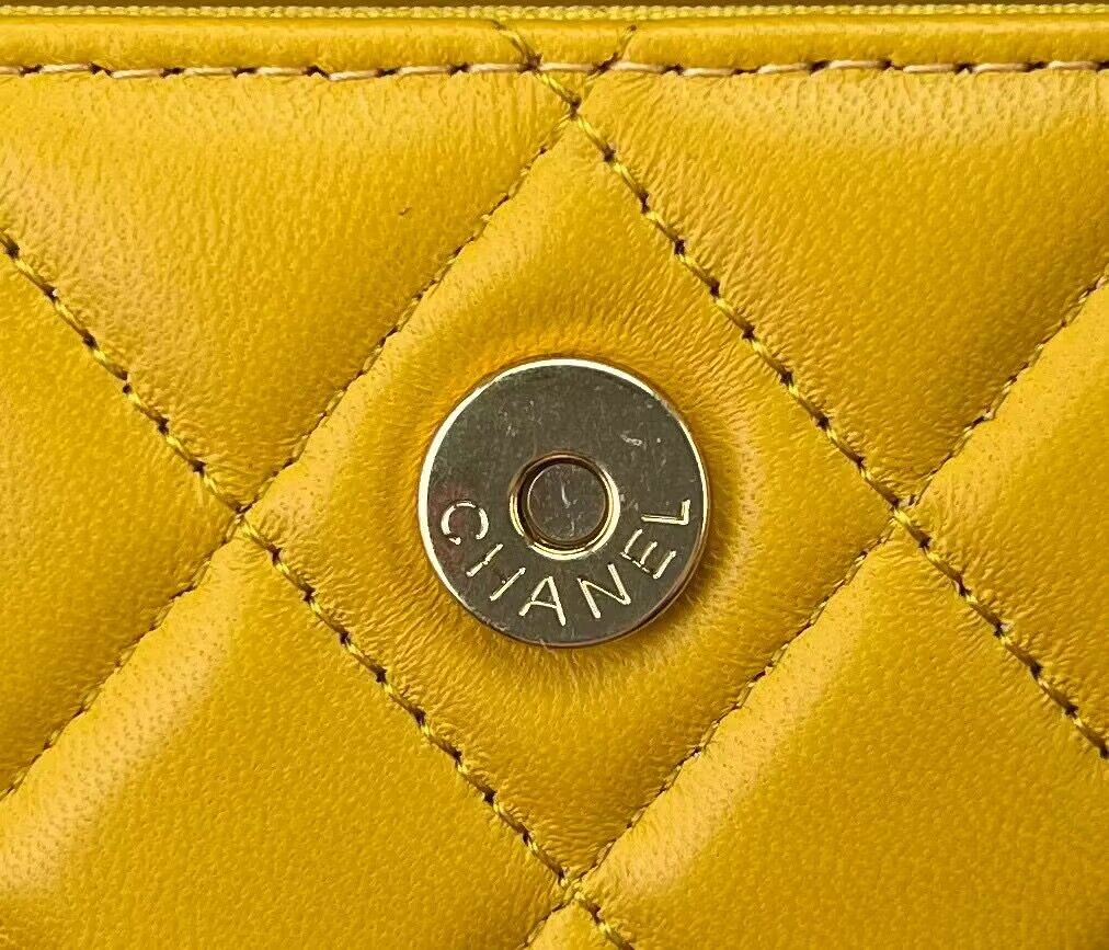 CHANEL 22B Kelly Pearl Top Handle Bag AP3513 Yellow