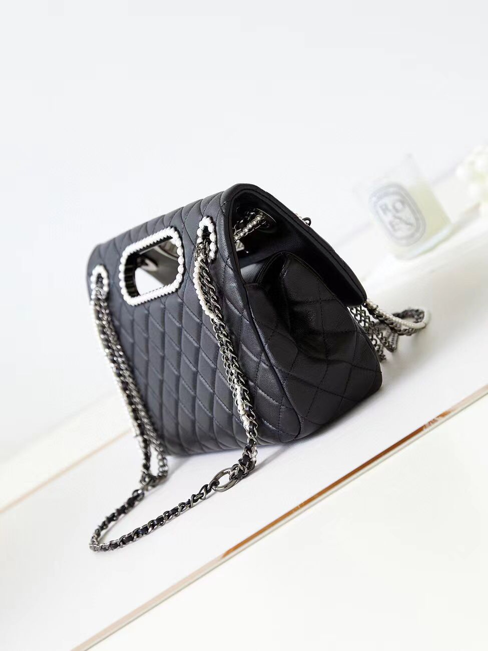 Chanel Original Leather Pearl CC LOGO Bag AS4221 Black