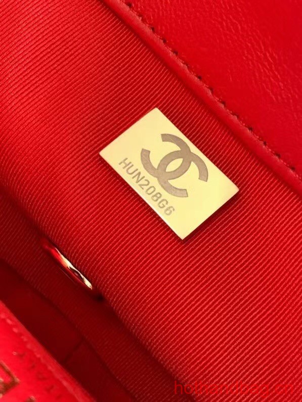 Chanel CLASSIC HANDBAG AS4221 red