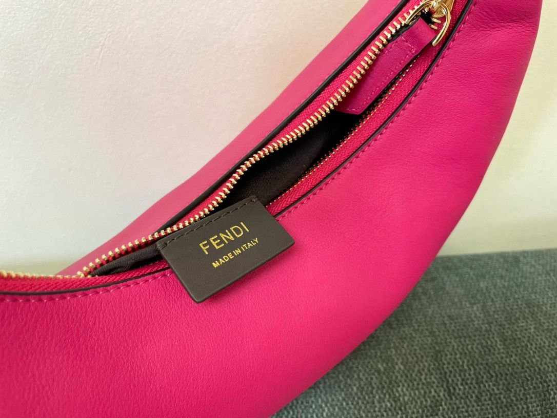 Fendi Fendigraphy Small Fuchsia leather bag 7AS089A