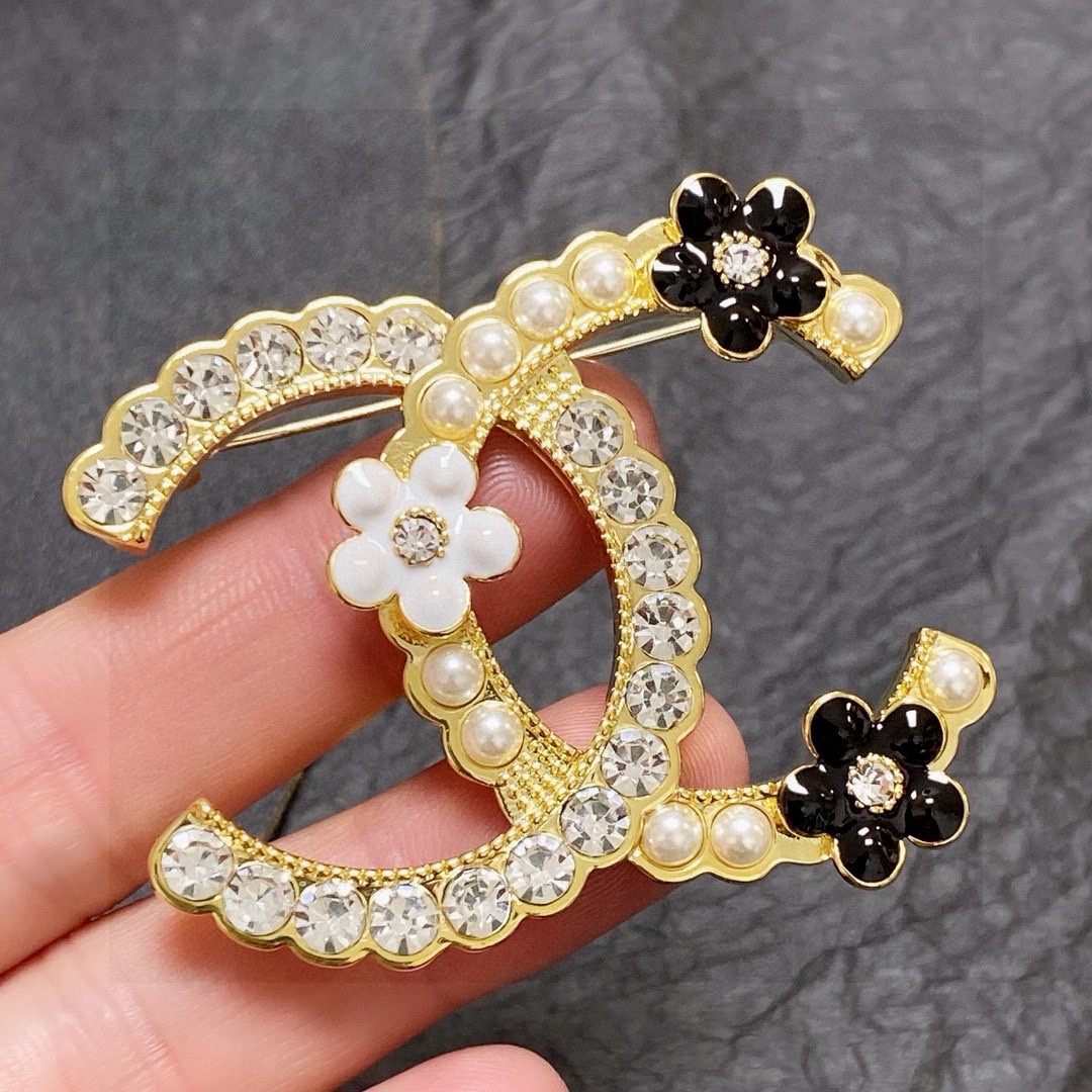 Chanel Brooch CE14121