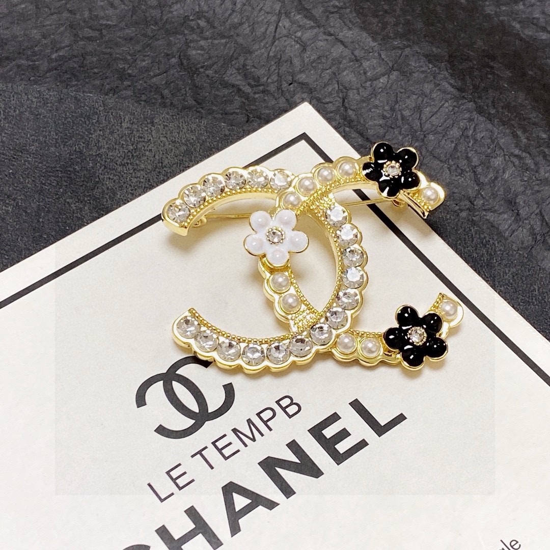 Chanel Brooch CE14121