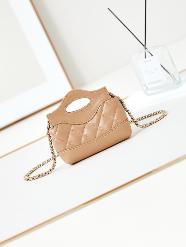 CHANEL CLUTCH WITH CHAIN AP3875 Apricot