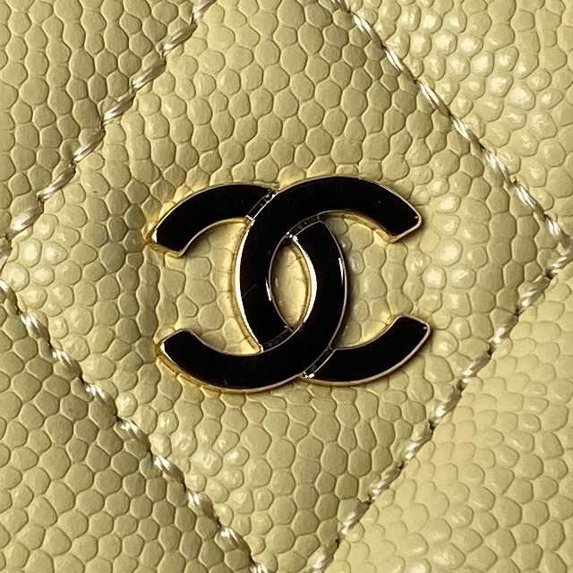 CHANEL CLUTCH WITH CHAIN AP4000 yellow