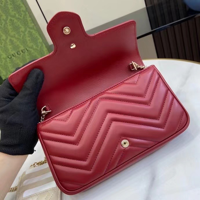 Gucci GG MARMONT MINI BAG 751526 red