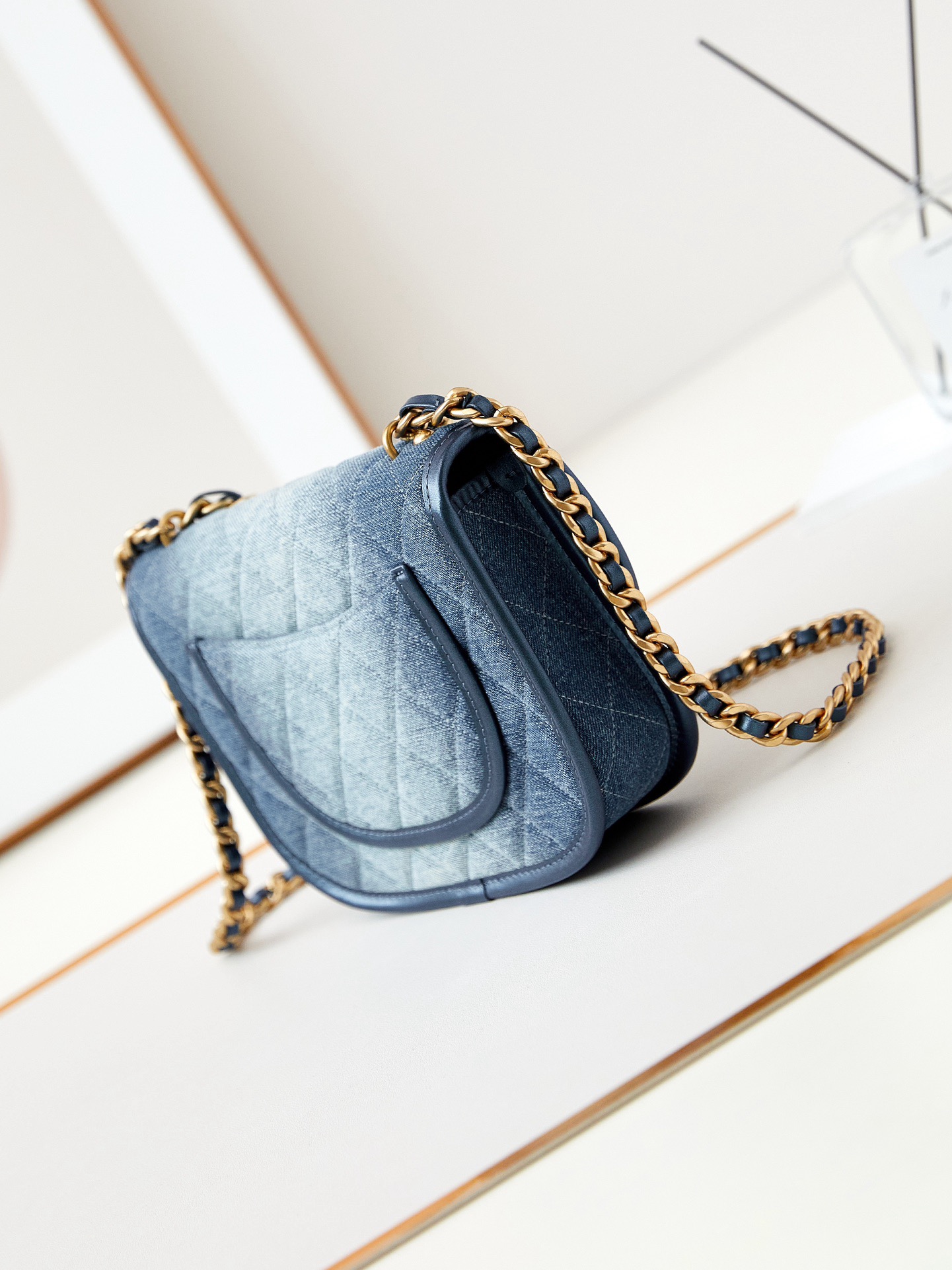 CHANEL MESSENGER BAG AS4845 Denim blue