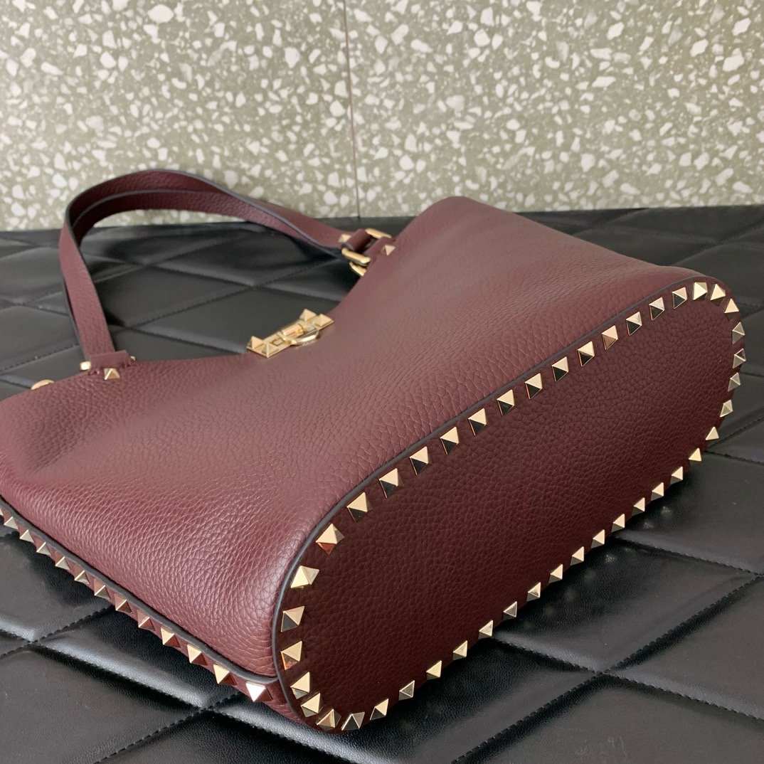 VALENTINO GARAVANI Loco Calf leather bag 0055 Wine