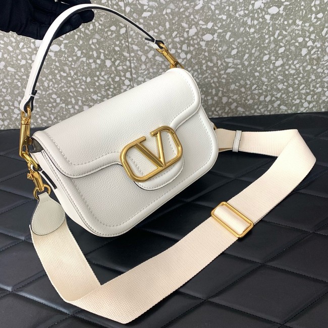 VALENTINO Alltime calfskin bag MZ098 white