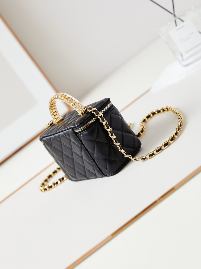 CHANEL MINI CLUTCH WITH CHAIN AP3820 black