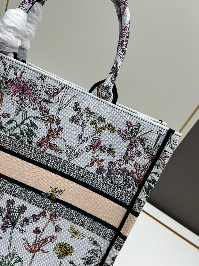 Large Dior Book Tote white Multicolor Dior Herbarium Embroidery M1286ZE