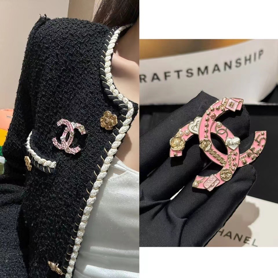 Chanel Brooch CE14289