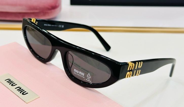 Miu Miu Sunglasses Top Quality MM70912