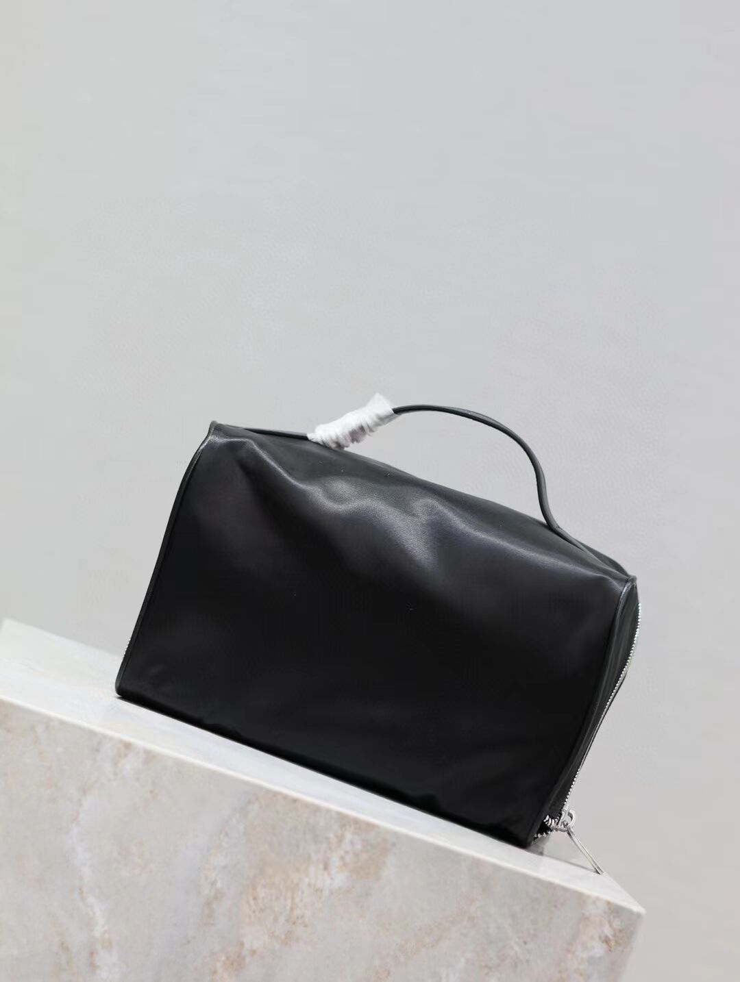 SAINT LAURENT GABY VANITY BAG IN LAMBSKIN Y875317-1 black