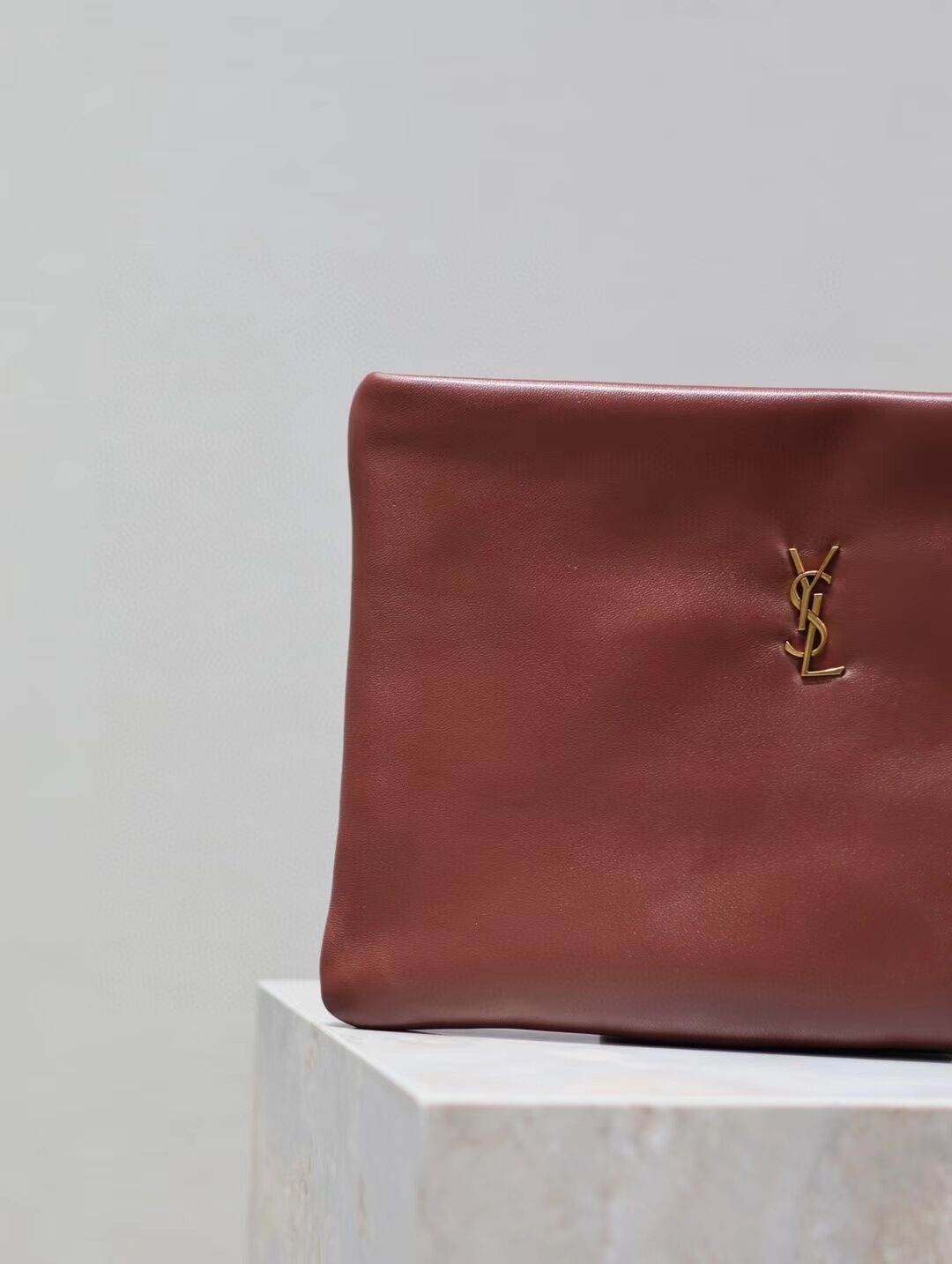 SAINT LAURENT CALYPSO LARGE POUCH IN LAMBSKIN 778943 ROUGE MERLOT