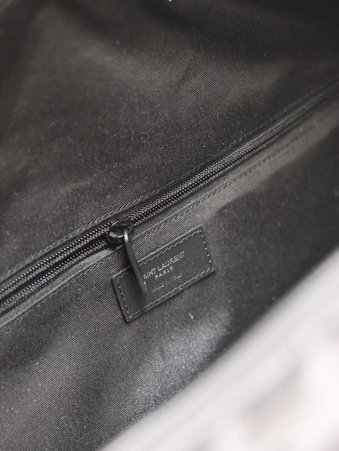 SAINT LAURENT Travel Bag Y871665-1 black