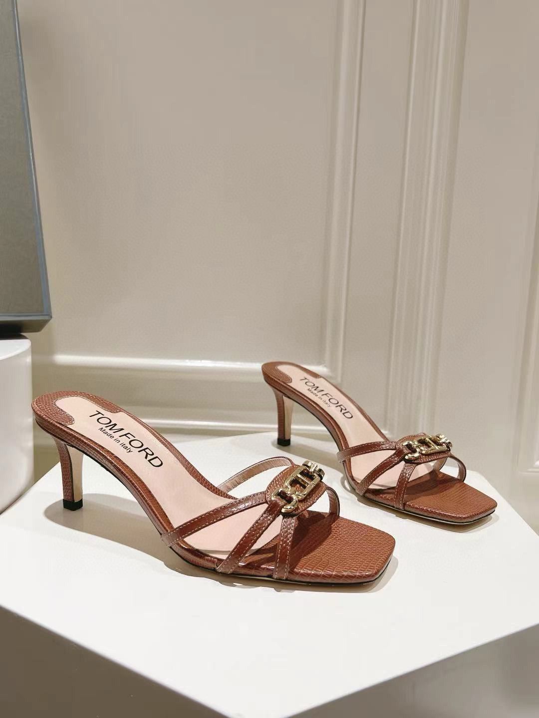 Tomford Shoes Sandals c13191063 Brown