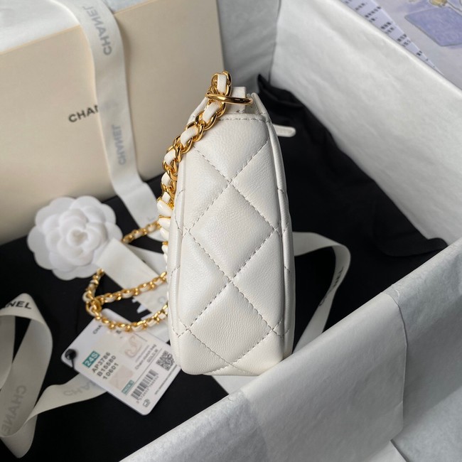 CHANEL 24P CLUTCH WITH CHAIN AP3763 white