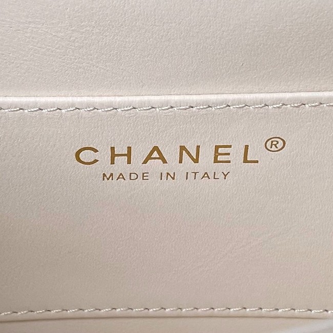 Chanel SMALL FLAP BAG WITH TOP HANDLE AS6262 WHITE