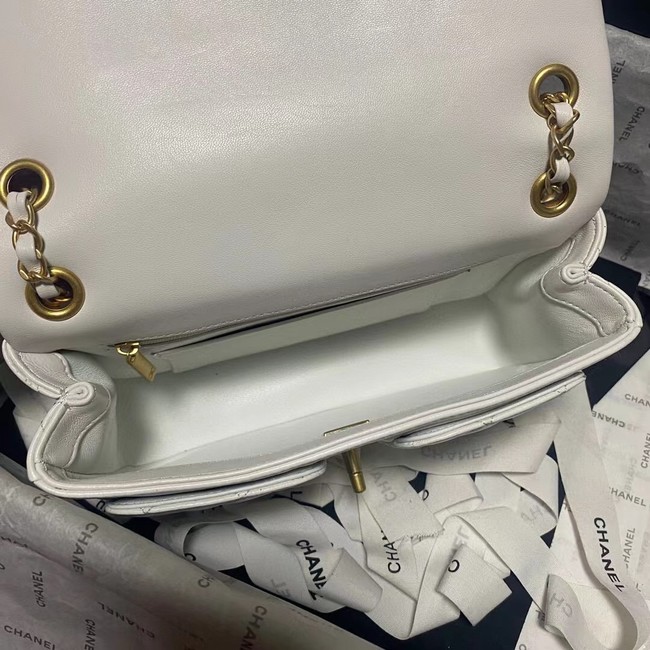 CHANEL FLAP BAG Lambskin 23365 WHITE