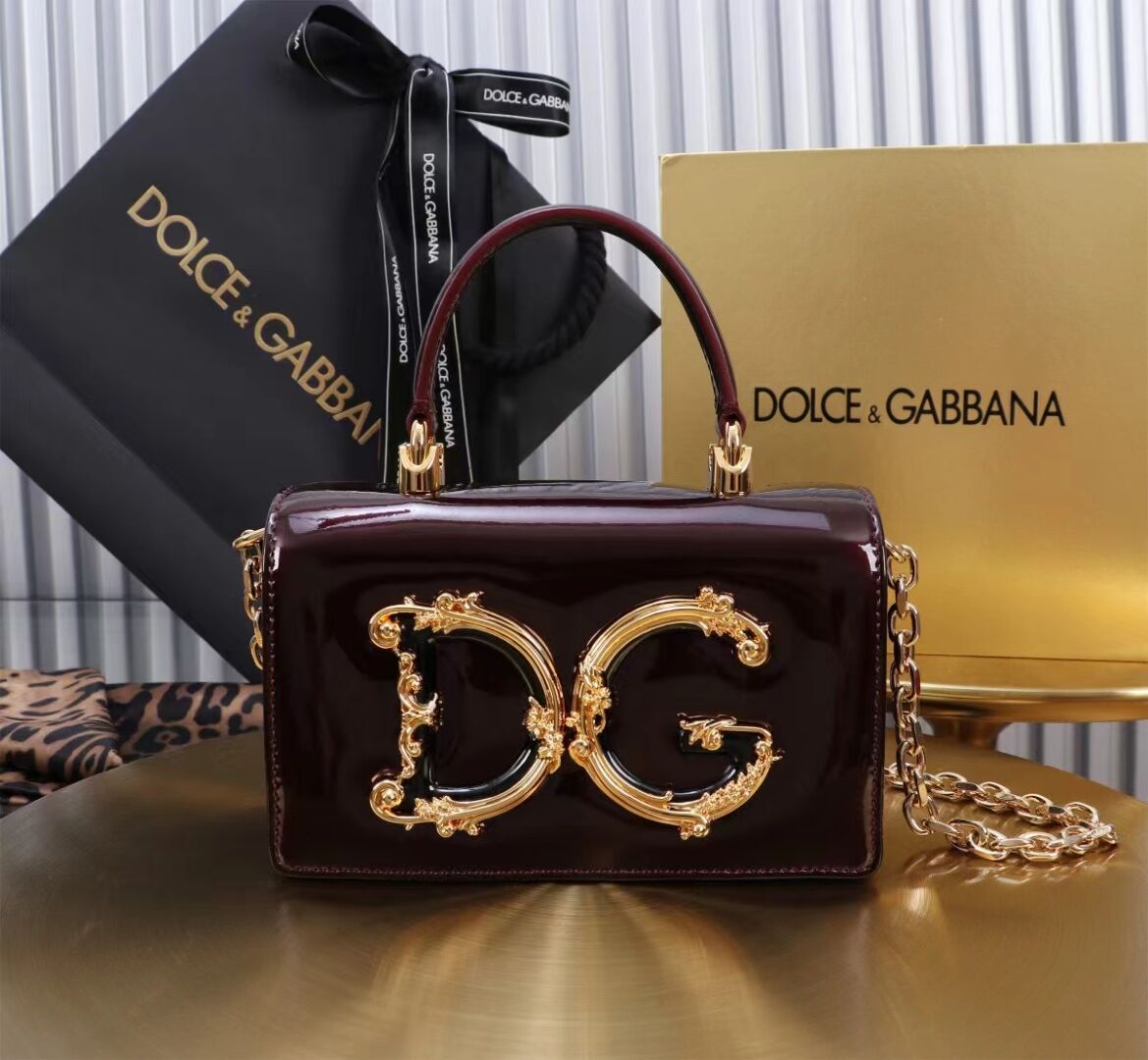 Dolce & Gabbana Patent leather Shoulder Bag G6504 Burgundy