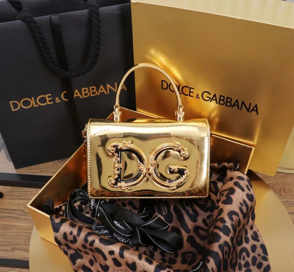 Dolce & Gabbana Patent leather Shoulder Bag G6504 gold