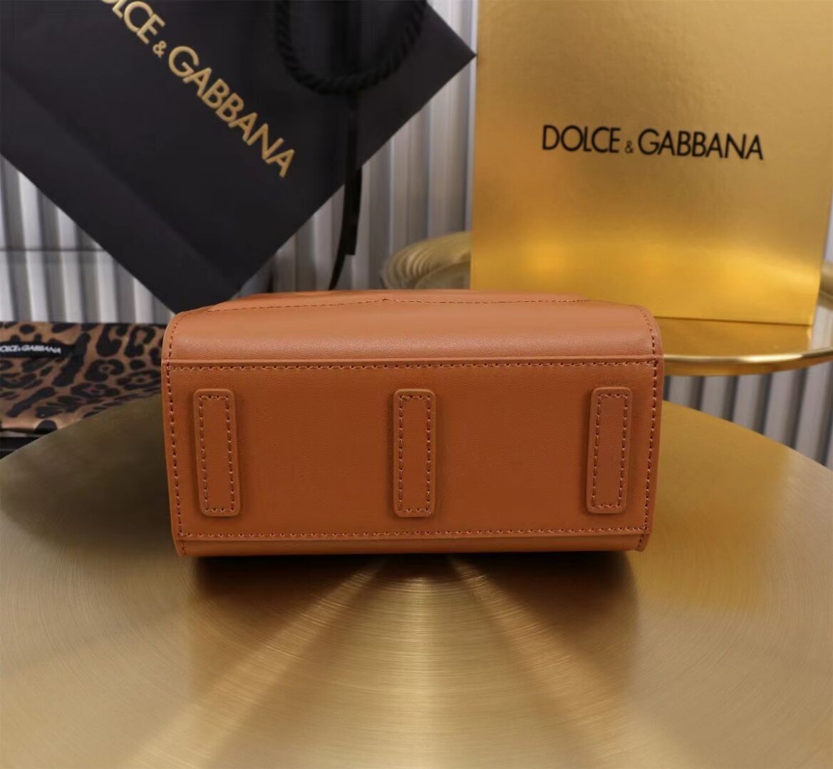 Dolce & Gabbana leather Shoulder Bag G6507 brown