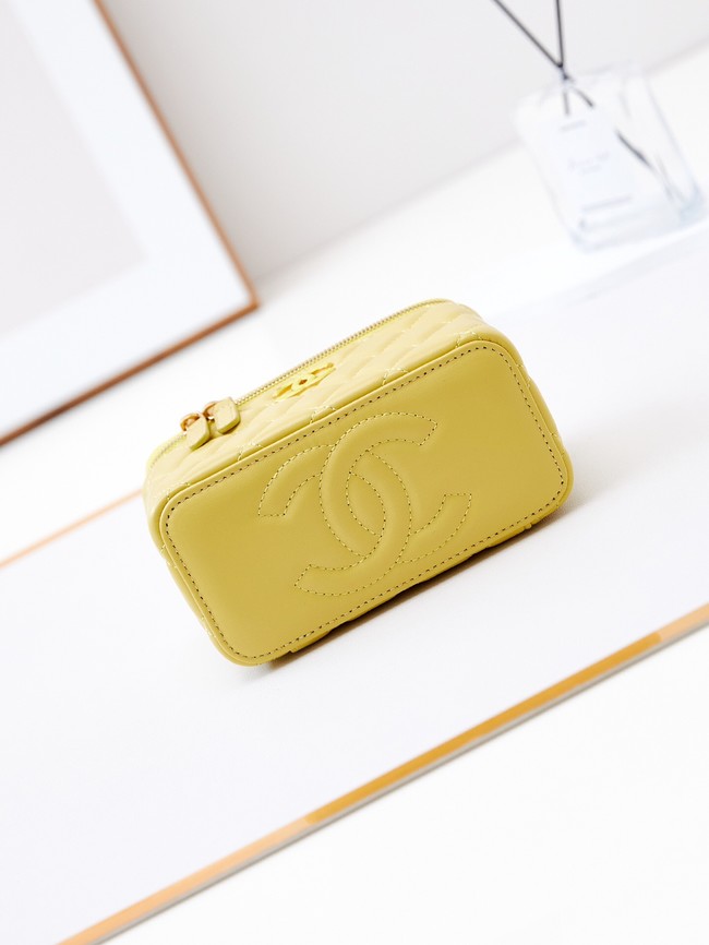 CHANEL MINI CLUTCH WITH TOP HANDLE AP3940 yellow