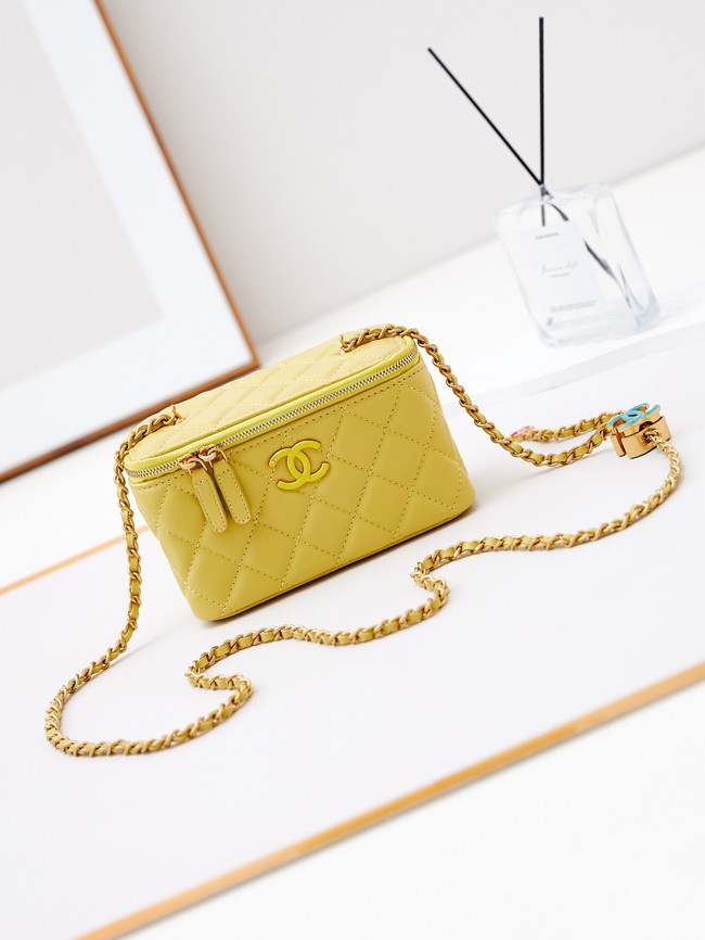 CHANEL MINI CLUTCH AP3940 yellow