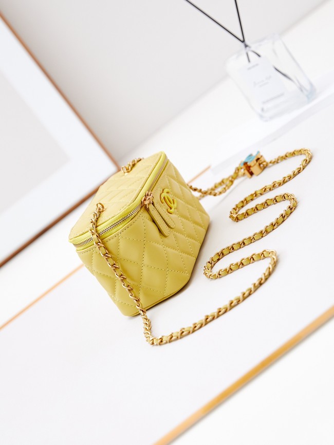 CHANEL MINI CLUTCH WITH TOP HANDLE AP3940 yellow