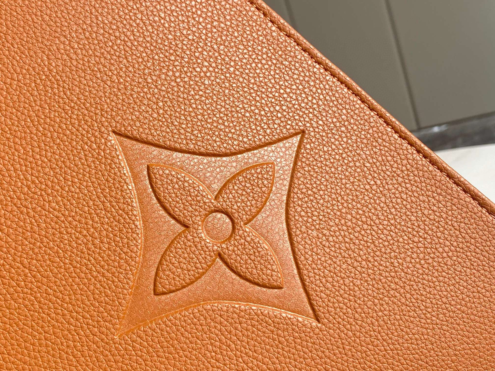 Louis Vuitton ONTHEGO Original Leather GM M44925 Brown