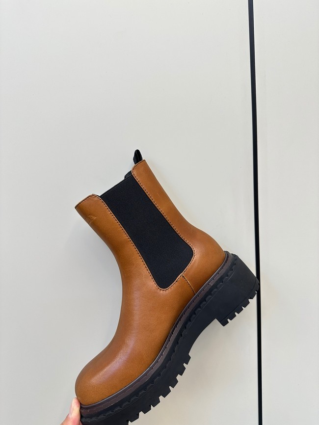 Prada Leather Chelsea boots 11287-2