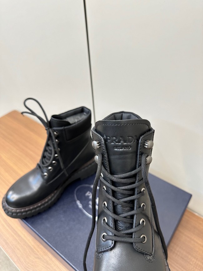 Prada Leather Chelsea boots 11288-1