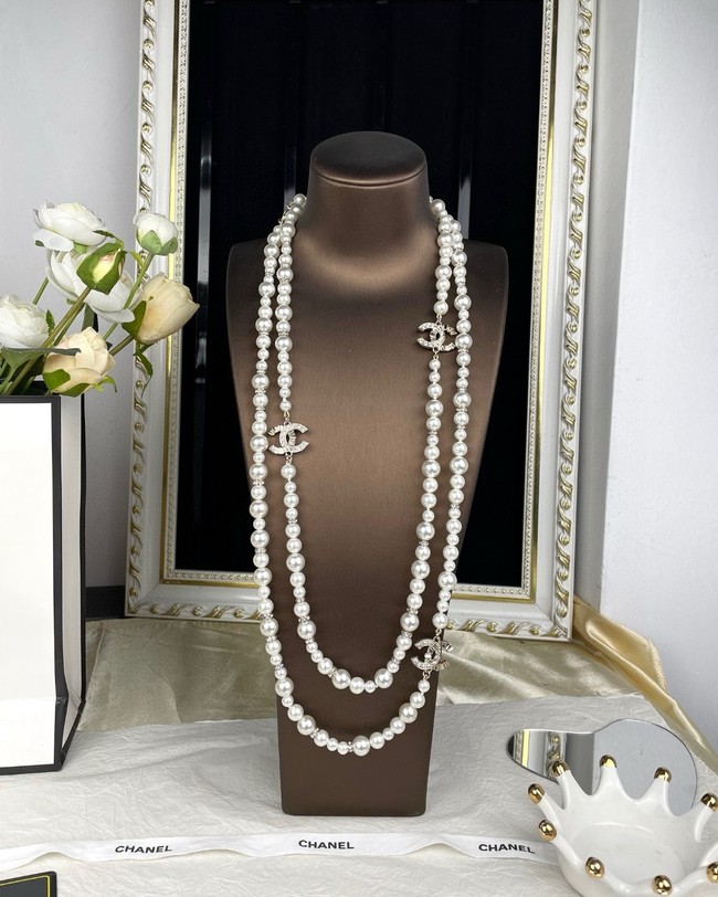 Chanel necklace CE15025