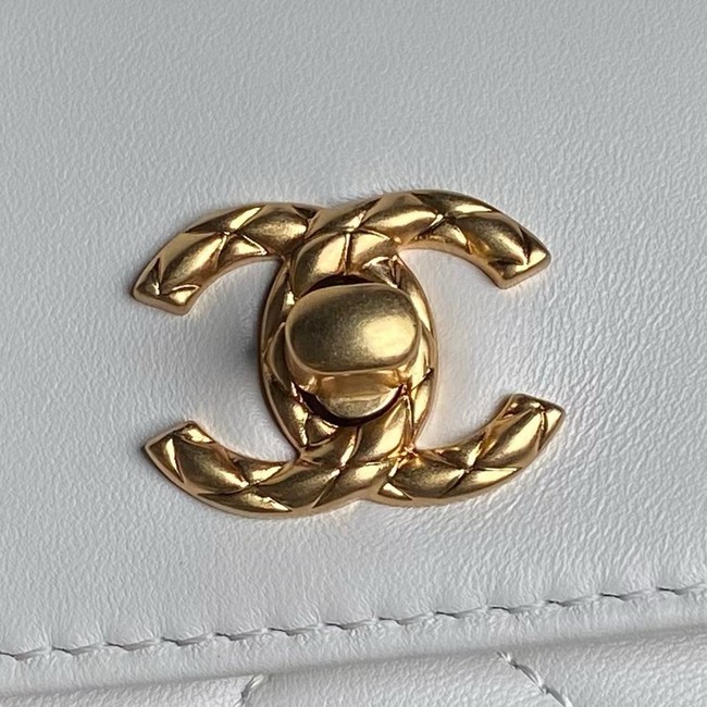 CHANEL CLUTCH Lambskin & Gold-Tone Metal AS5038 white