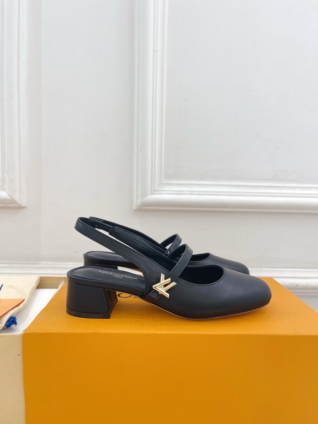 Louis Vuitton Sandal 55226-7