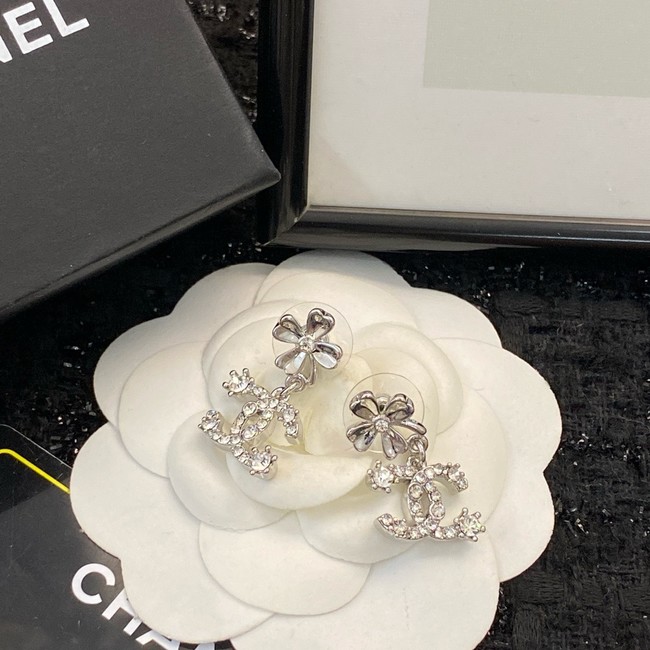 Chanel Earrings CE15114