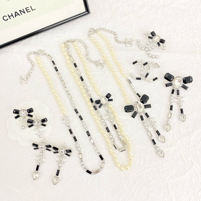 Chanel necklace CE15118