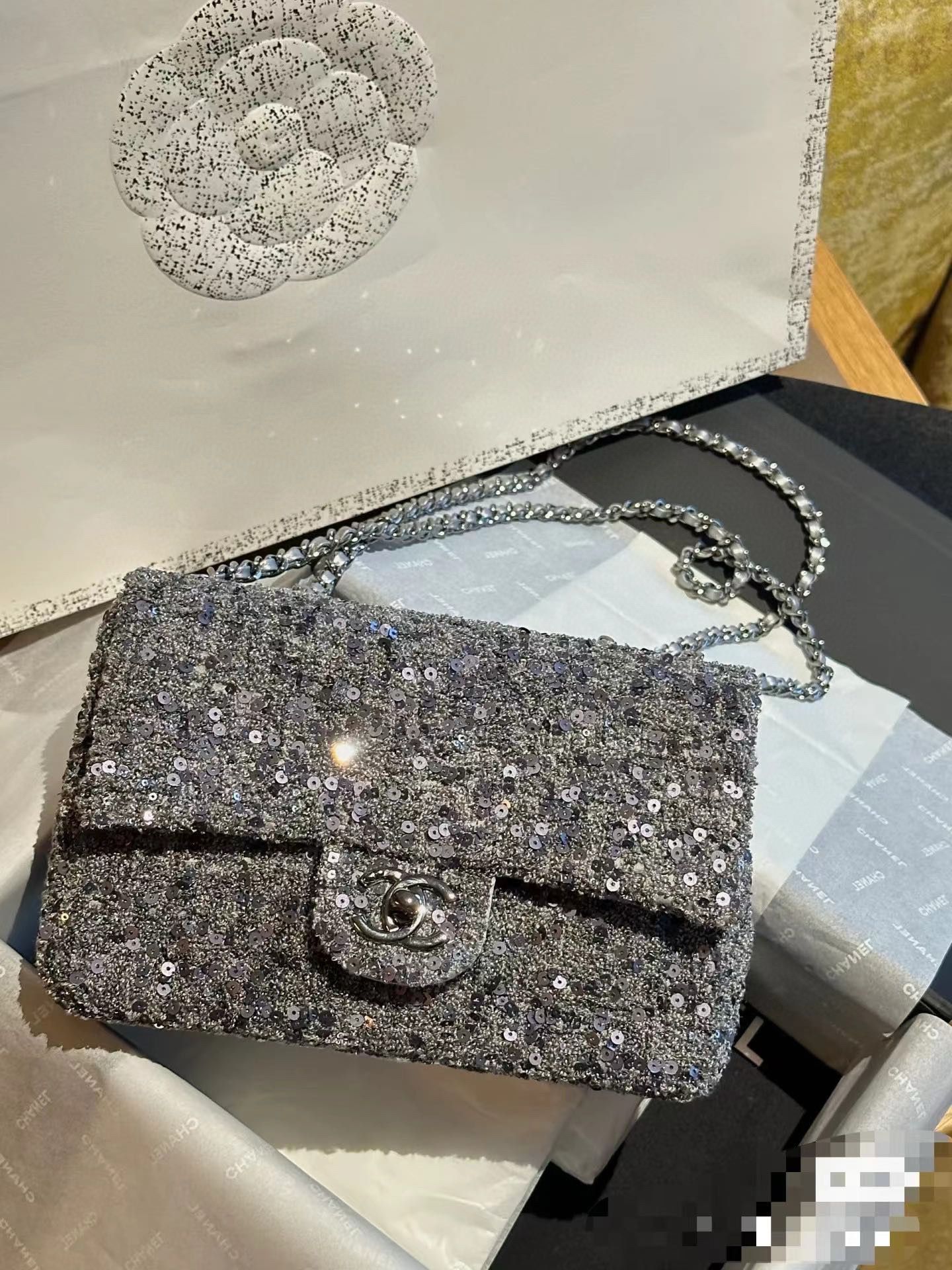 Chanel 24A SMALL FLAP BAG AS3965 Gray