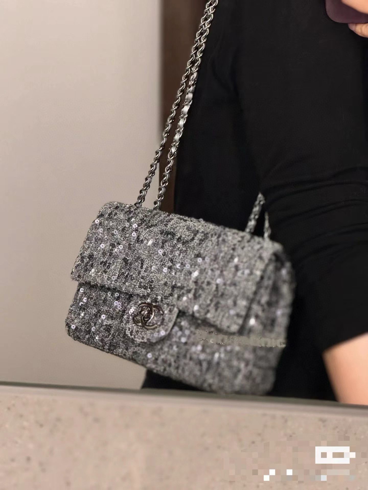 Chanel 24A SMALL FLAP BAG AS3965 Gray