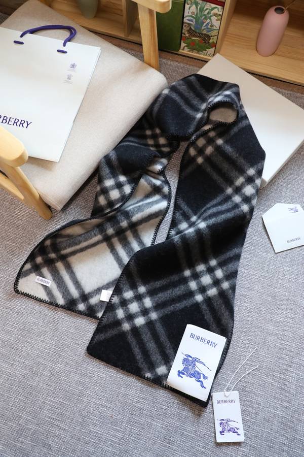 Burberry Scarf BBC00174